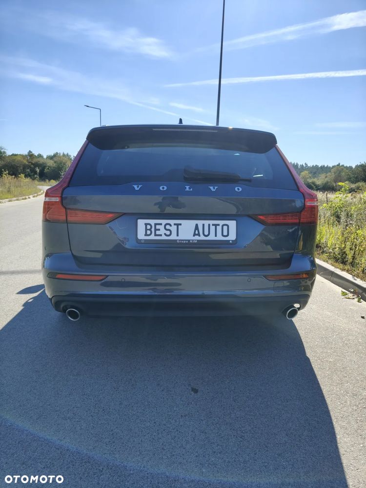 Volvo V60 B3 B DKG Momentum - 6