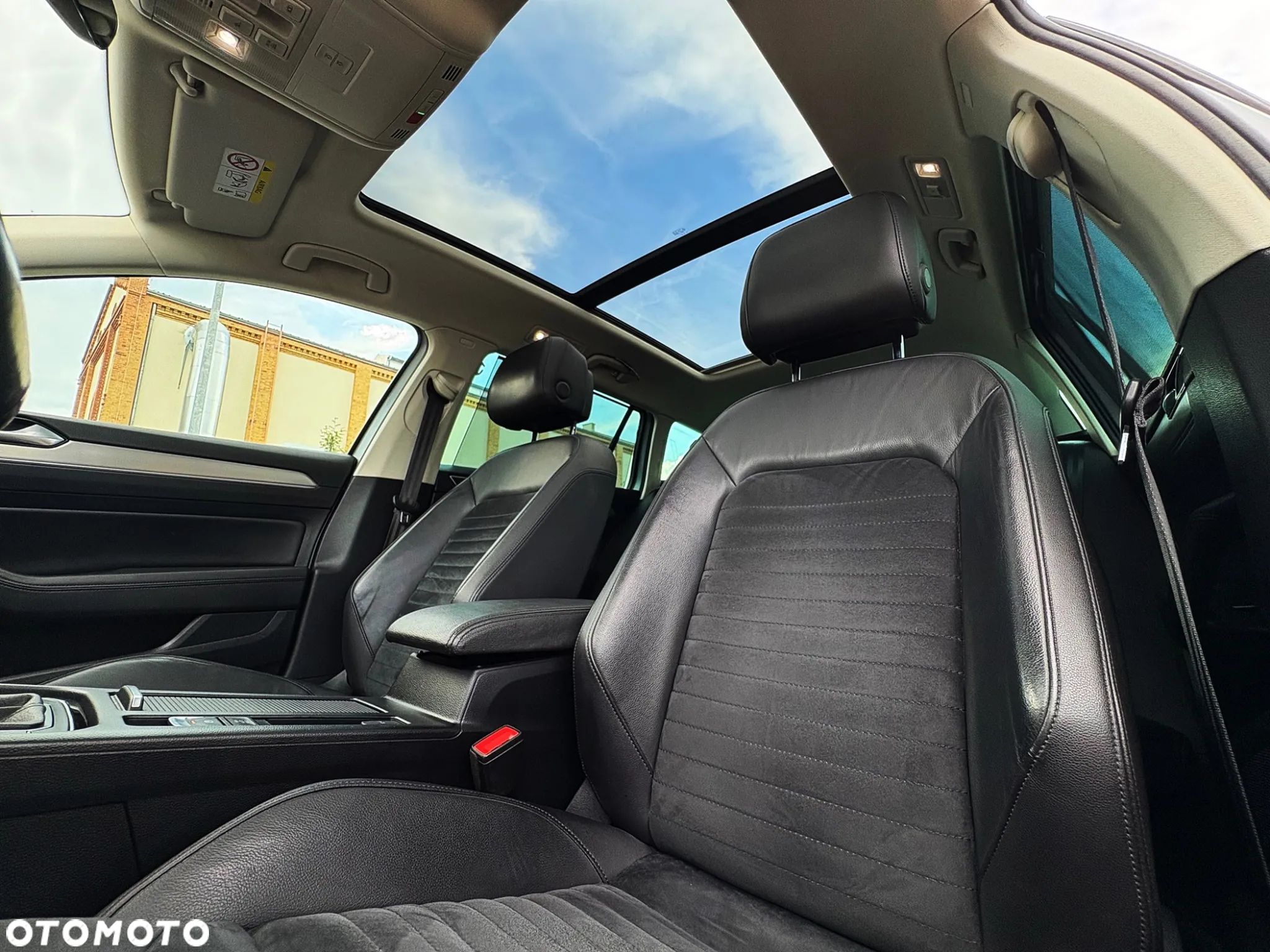 Volkswagen Passat 2.0 TDI BMT Highline - 28
