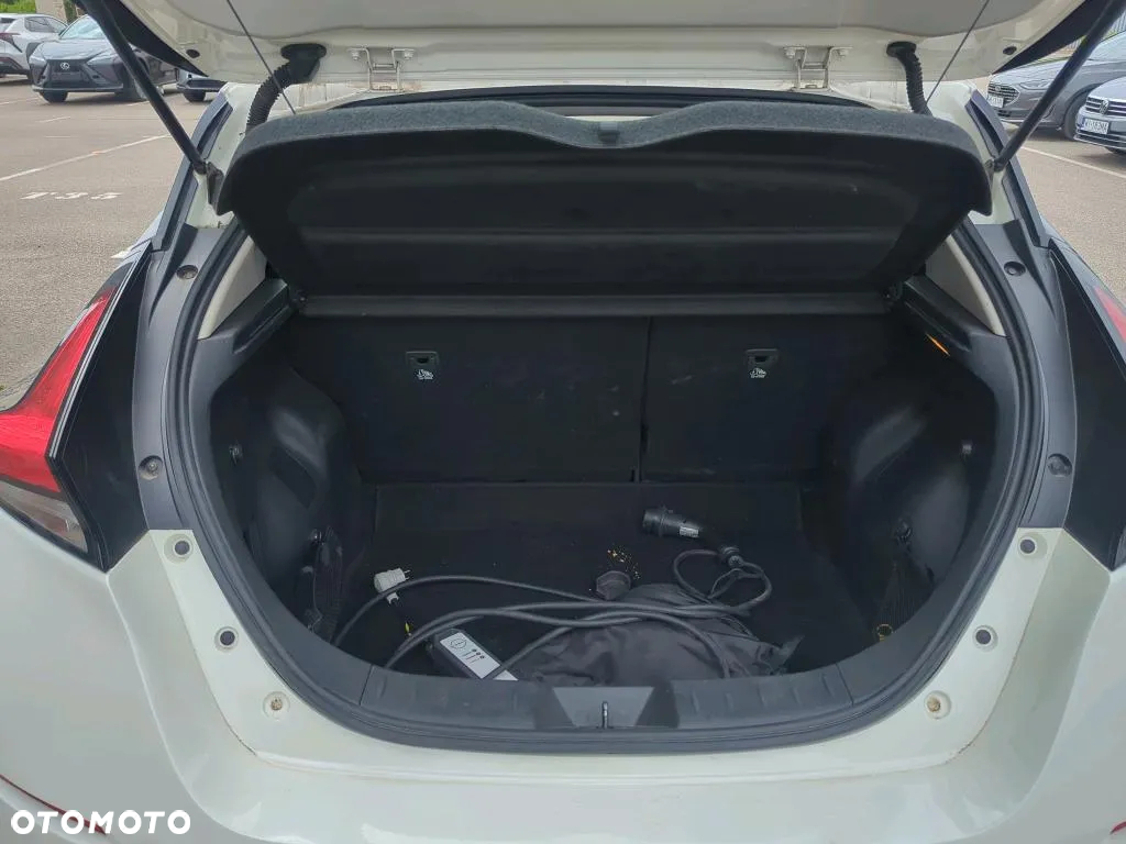 Nissan Leaf 40kWh Acenta (6.6 kW) - 11
