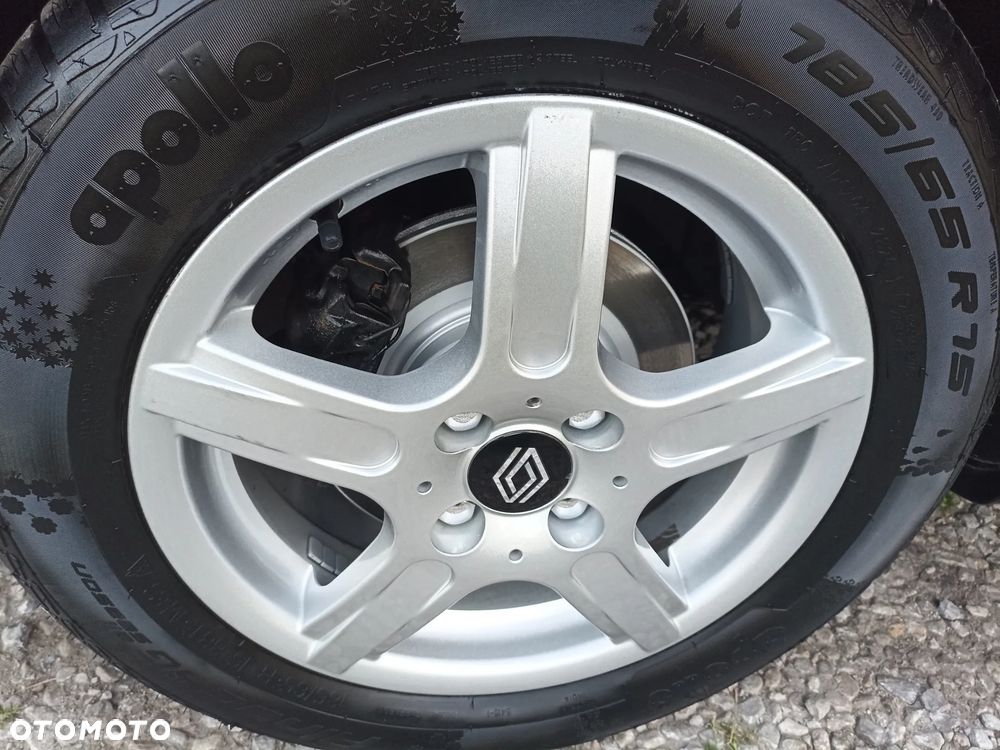 Renault Clio - 36