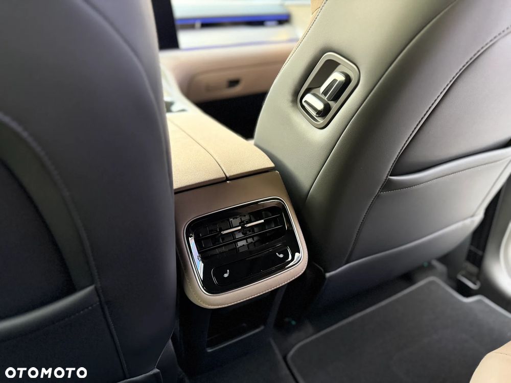 Chery Tiggo 8 1.5 T-GDI Super Hybrid Prestige DCT - 23