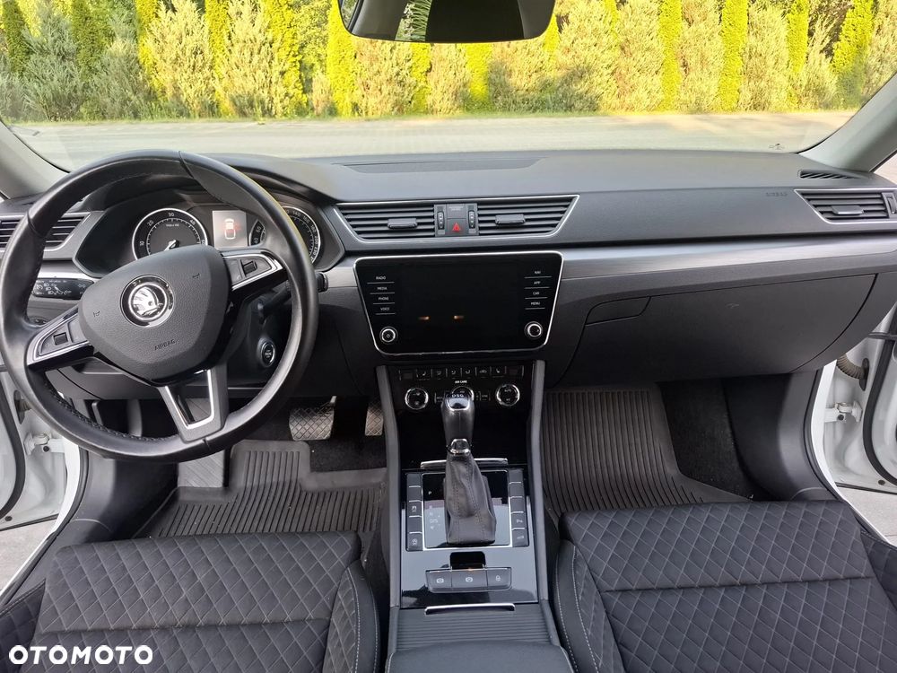 Skoda Superb 2.0 TDI Active DSG - 5