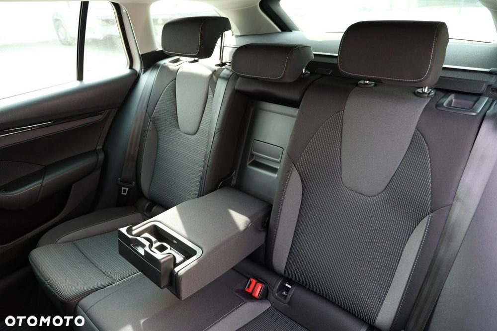 Skoda Octavia 1.5 TSI Selection - 38
