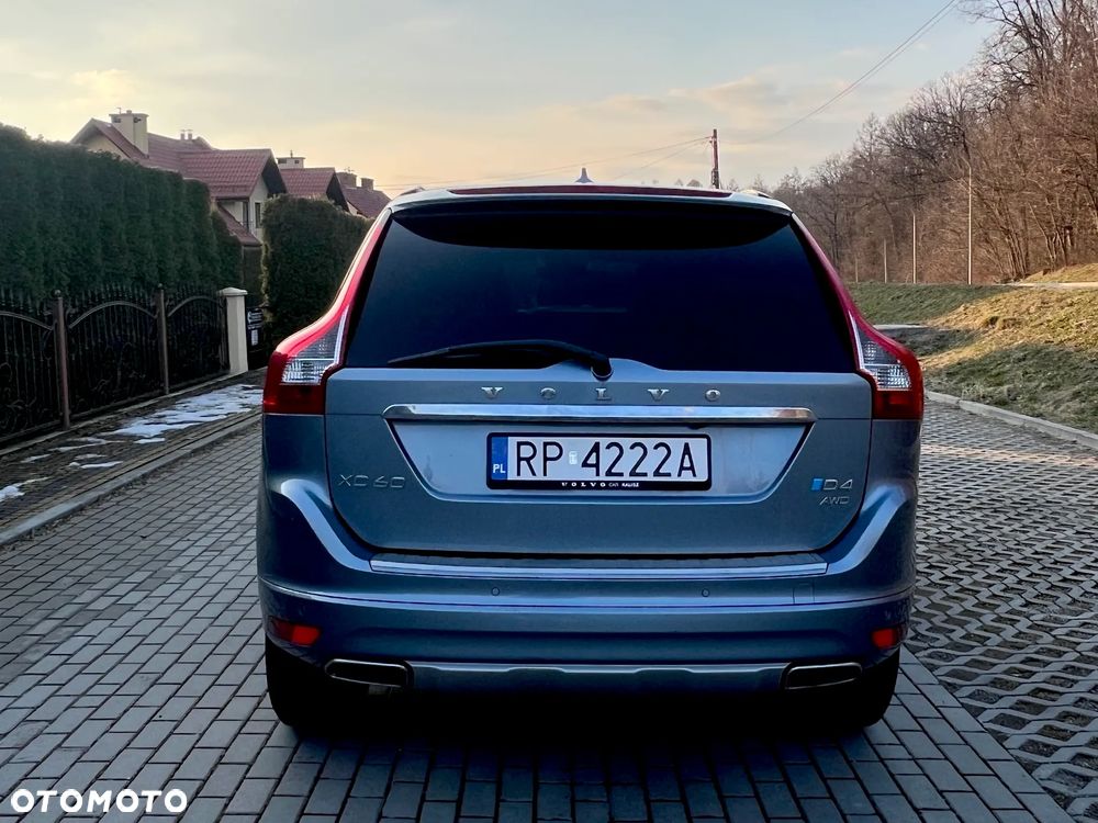 Volvo XC 60 D4 AWD Summum - 6