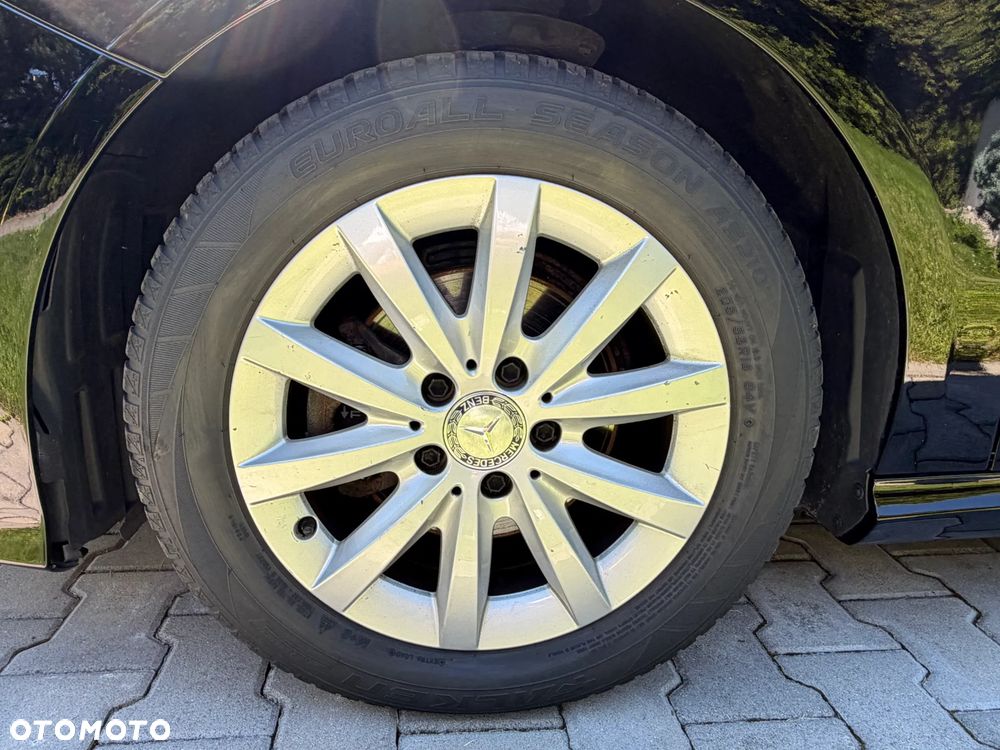 Mercedes-Benz Klasa B 180 BlueEFFICIENCY Edition Style - 39