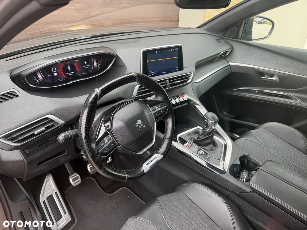 Peugeot 5008 - 10