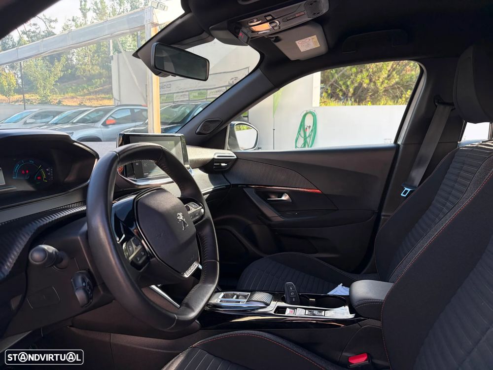 Peugeot e-2008 Active Pack - 11