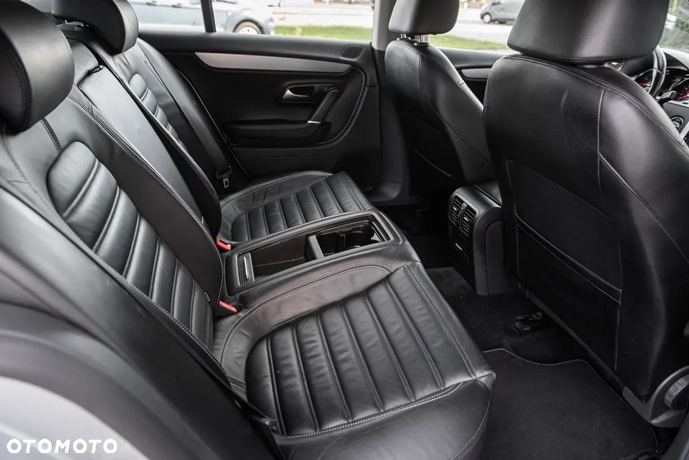 Volkswagen Passat CC 2.0 TSI Exclusive - 29