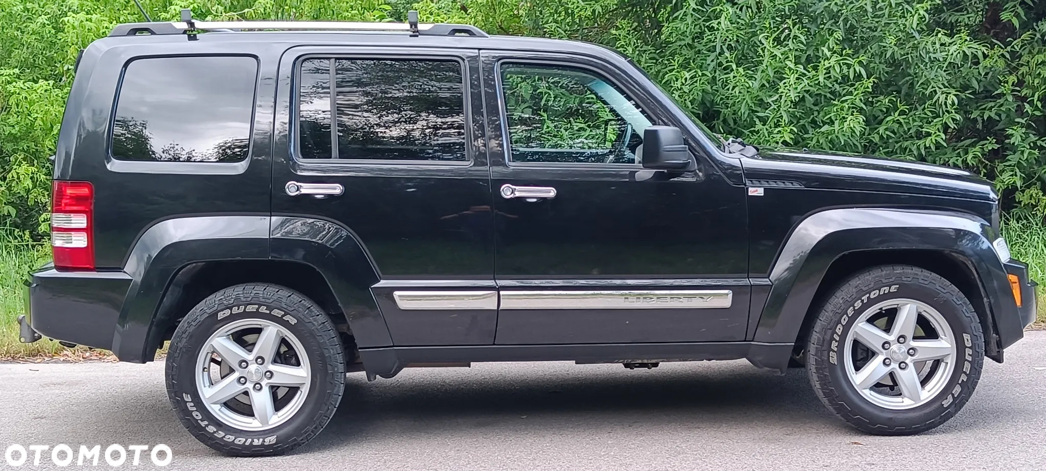 Jeep Liberty - 12