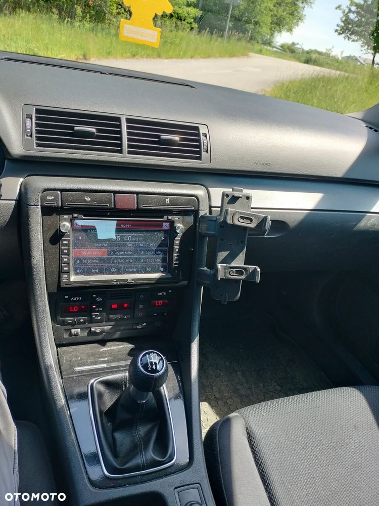 Audi A4 Avant - 8