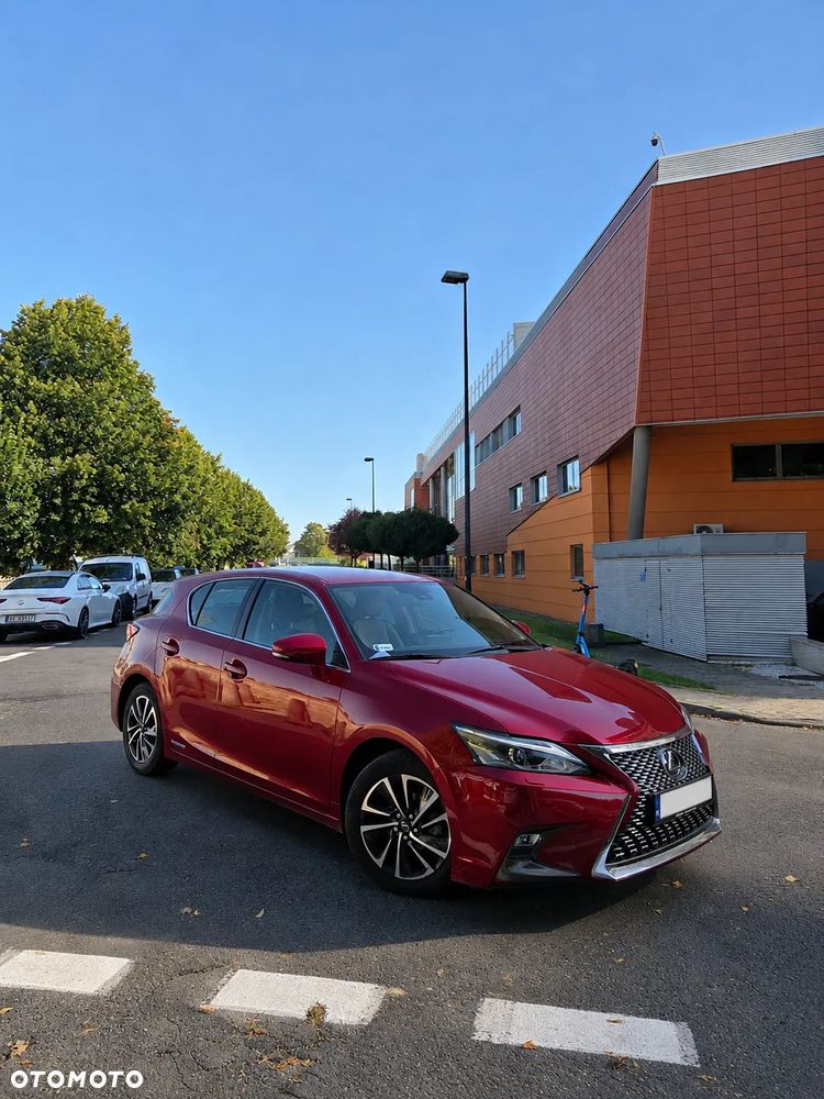 Lexus CT 200h Business Edition - 2