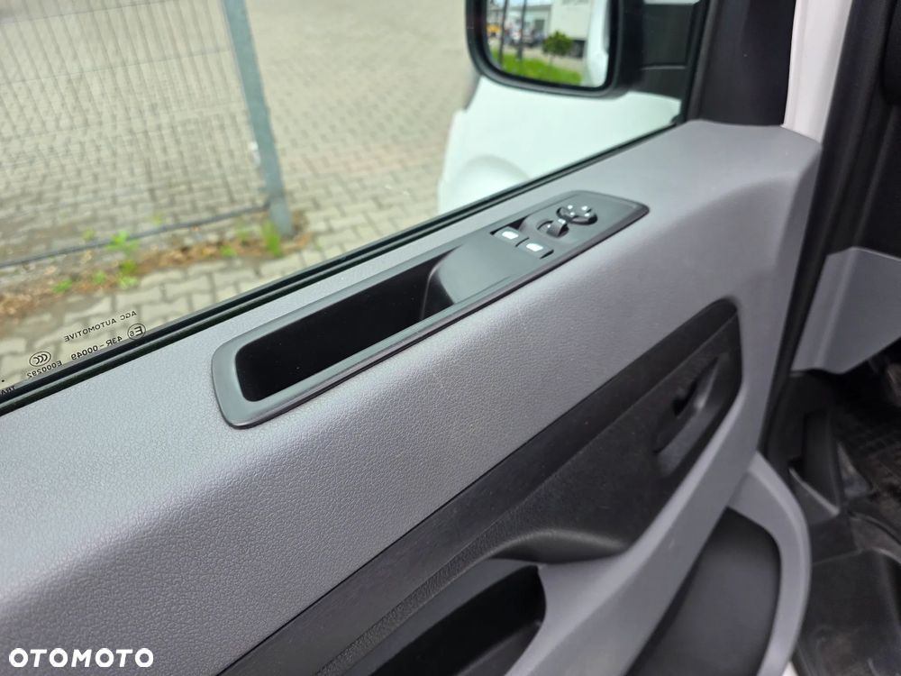 Peugeot Expert Kombi Standard 2,8t - 18