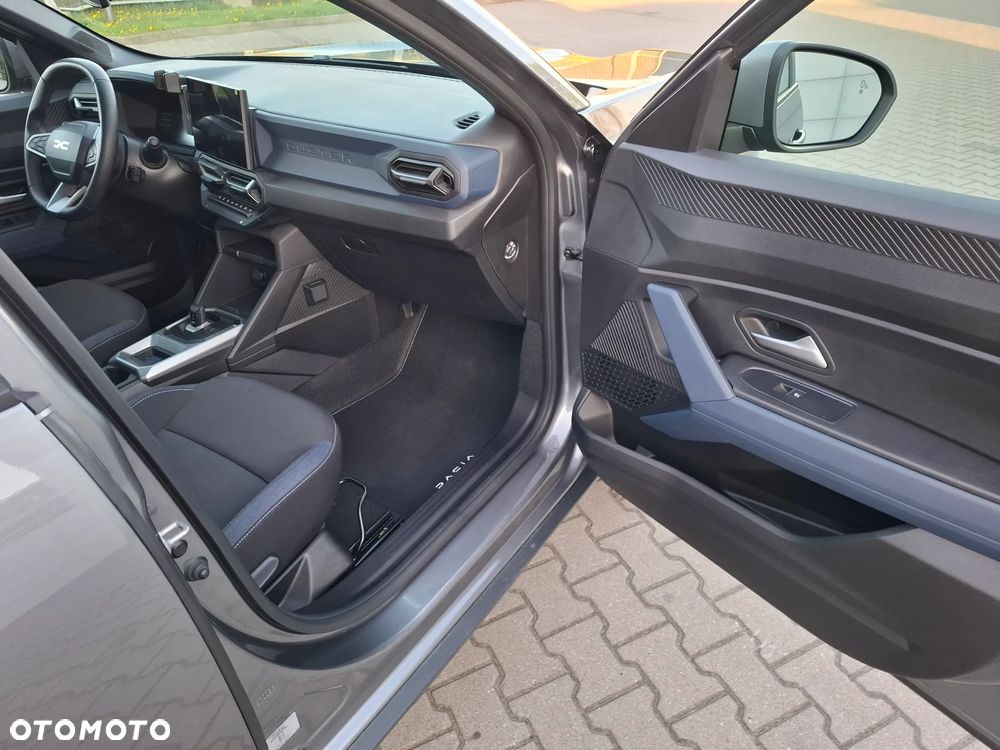 Dacia Duster 1.6 Full Hybrid 140 Journey MMT - 26