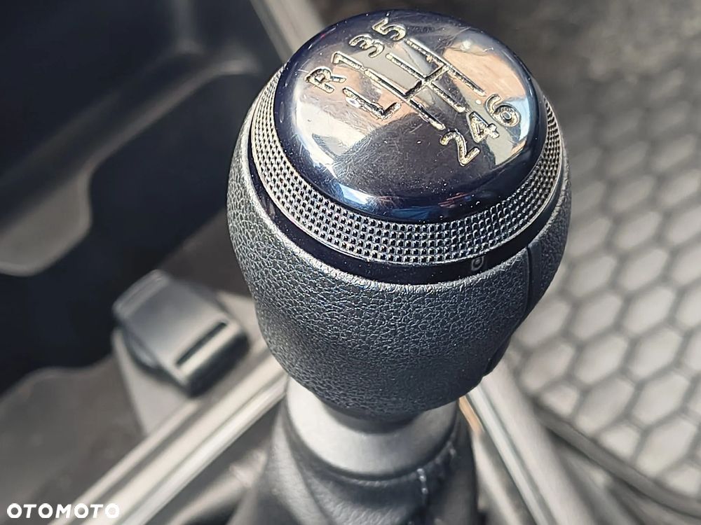 Renault EXPRESS KANGOO Dokker Partner Berlingo ProAce - 33