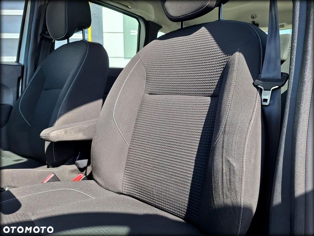 Dacia Lodgy 1.6 SCe Laureate S&S - 8