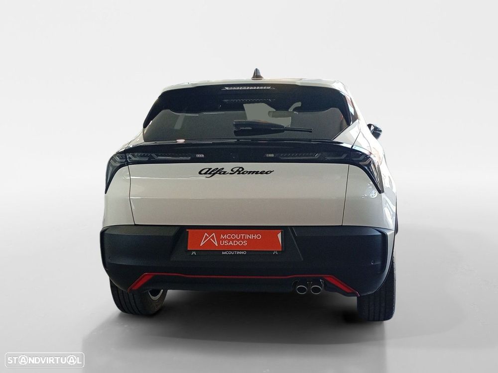 Alfa Romeo Junior 1.2 Speciale eDCT6 - 4
