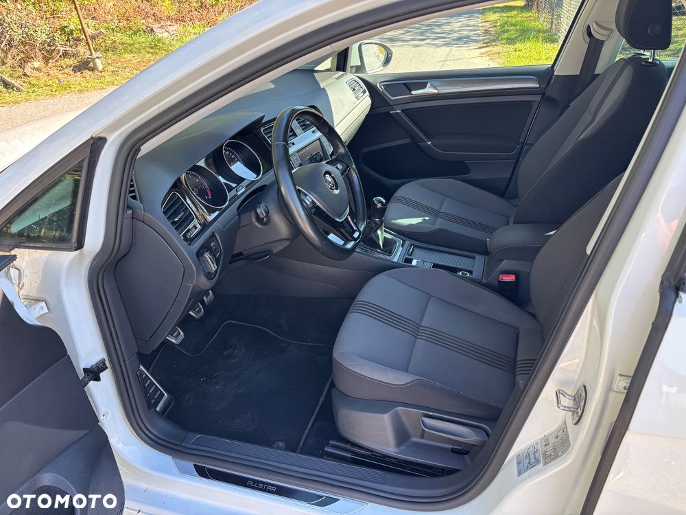 Volkswagen Golf 1.2 TSI BlueMotion Technology Allstar - 22