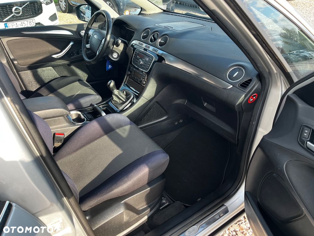 Ford S-Max 2.0 Titanium - 21