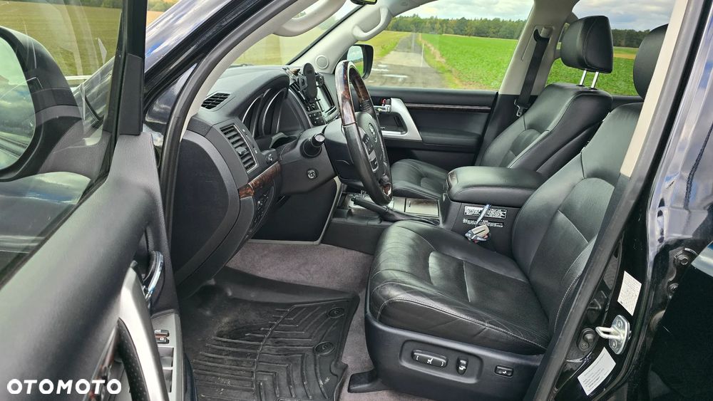 Toyota Land Cruiser LC 4.5 D-4D V8 Prestige Executive 7os - 34
