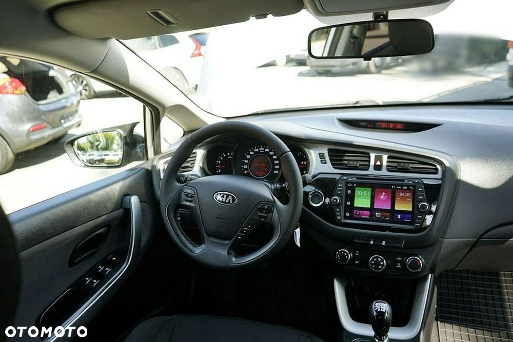 Kia Ceed - 21