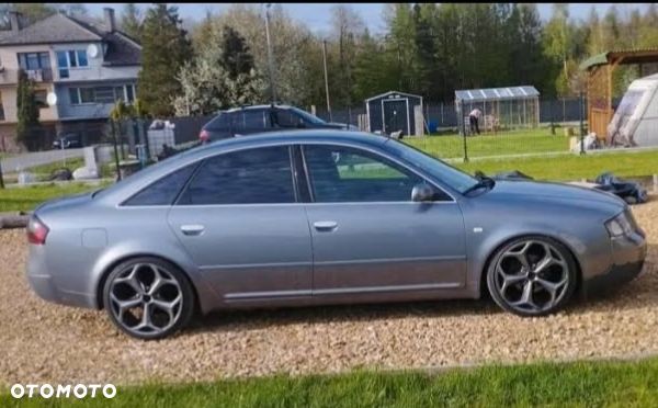 Audi A6 Limousine 2.4 - 17