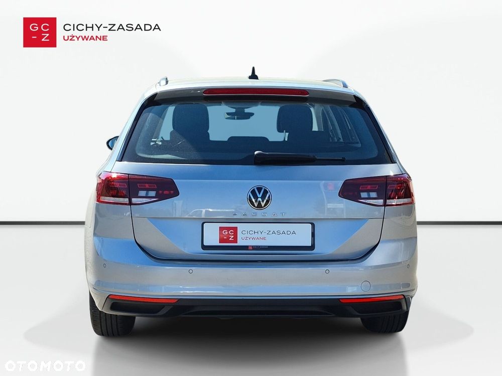 Volkswagen Passat Variant 2.0 TDI SCR Business Plus DSG - 4