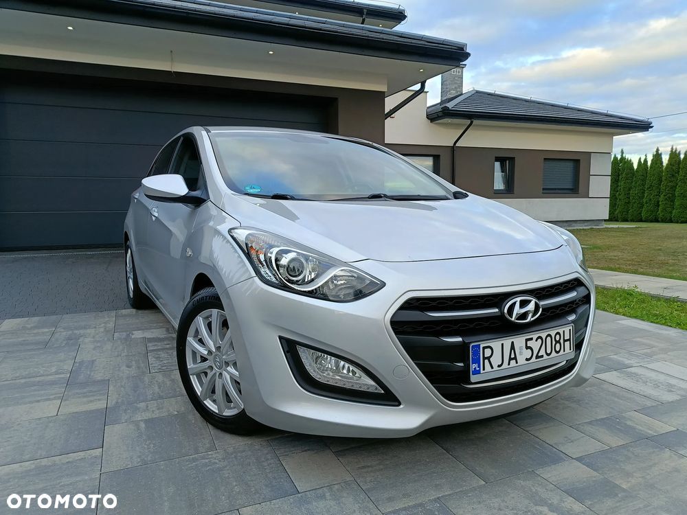 Hyundai i30 blue 1.6 CRDi YES Silver - 2