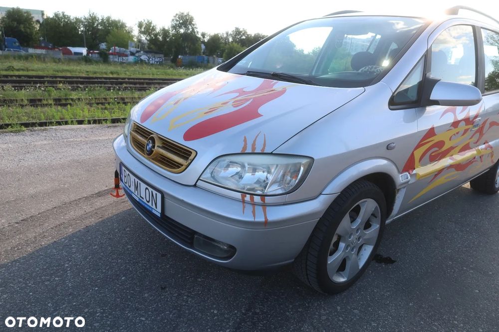 Opel Zafira 1.8 16V Comfort - 4