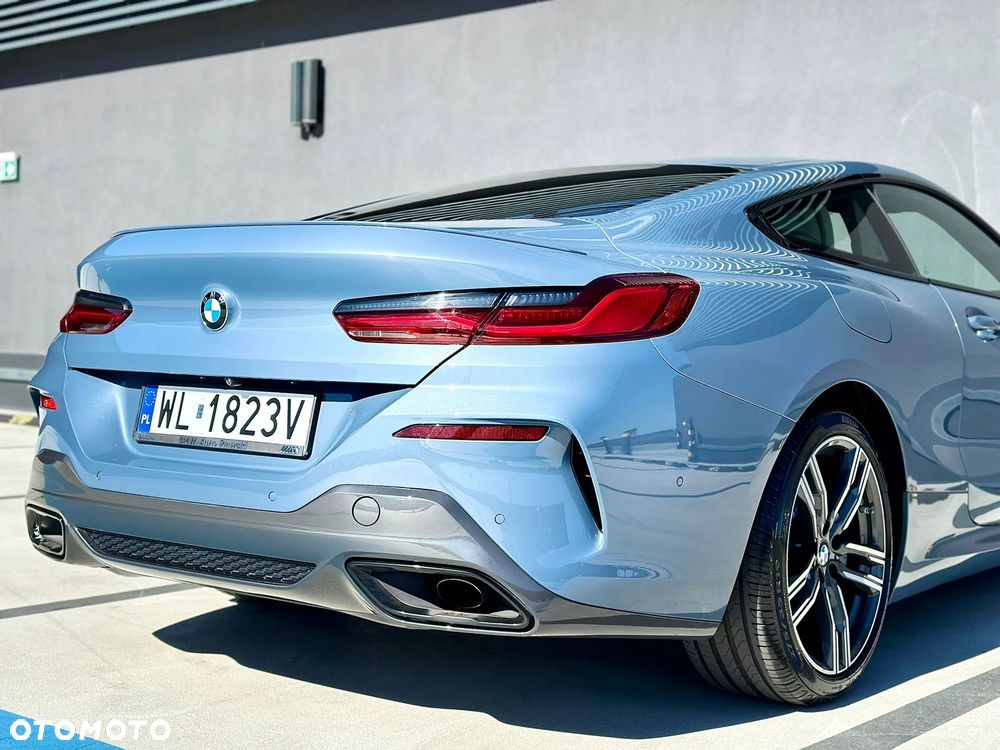 BMW Seria 8 - 12