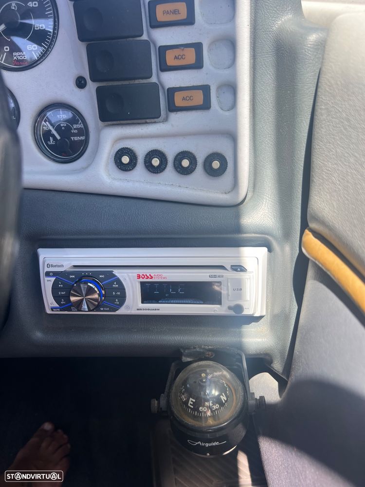 Crownline 182 BR - 13
