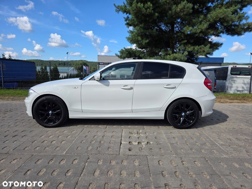 BMW Seria 1 116d Sport Line - 2