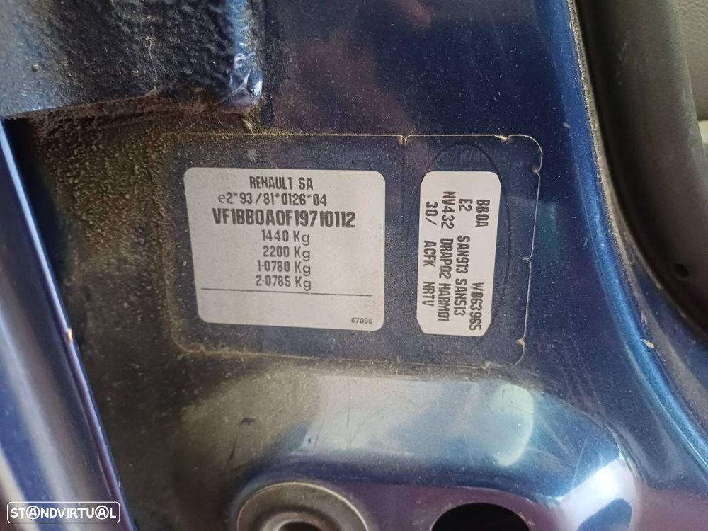 Renault Clio 1.2 RT - 9