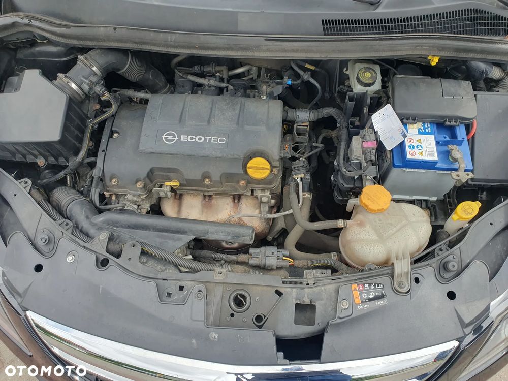 Opel Corsa 1.2 16V Enjoy - 8