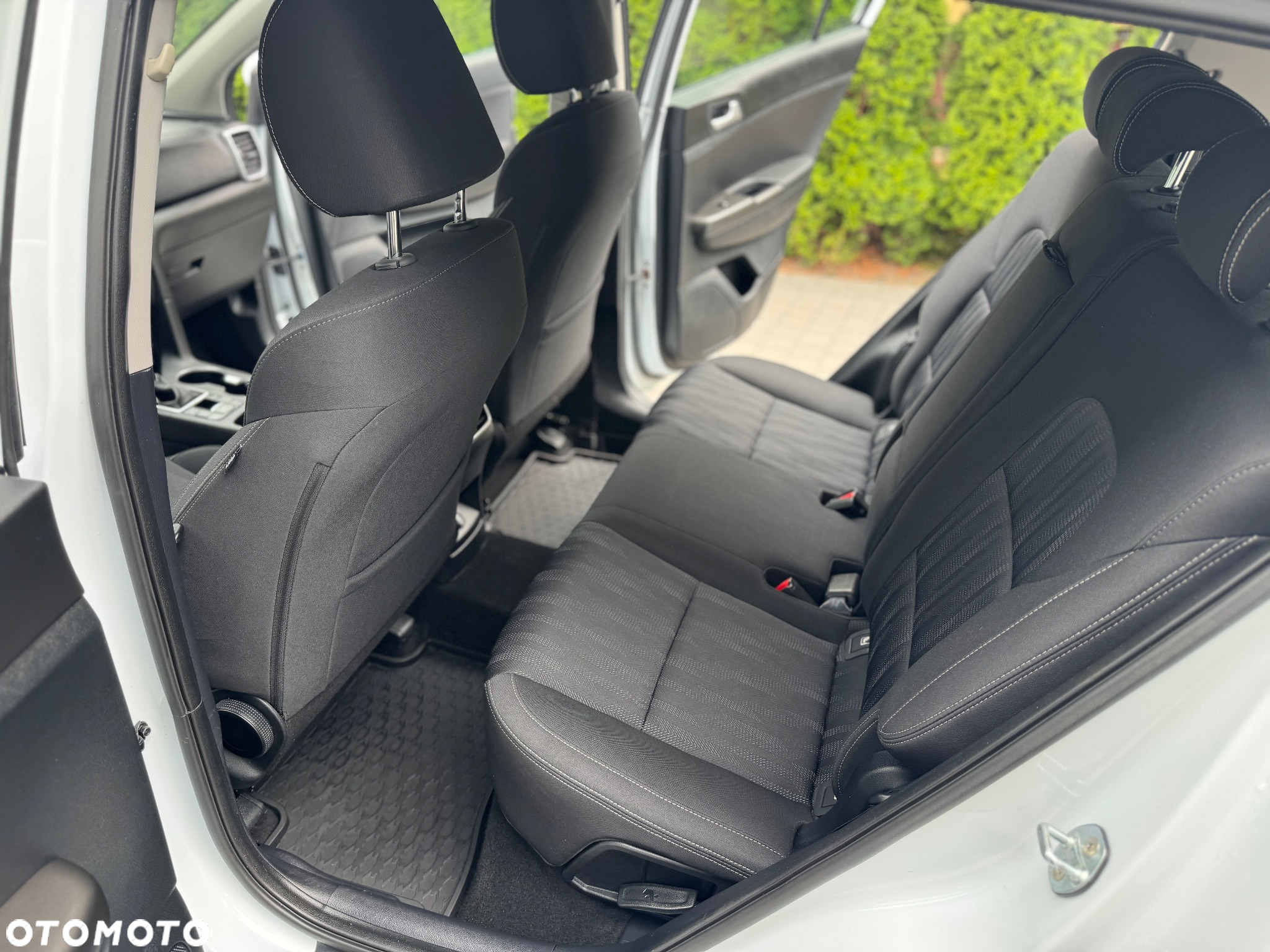 Kia Sportage 1.6 CRDI L Business Line Plus 4WD DCT - 7