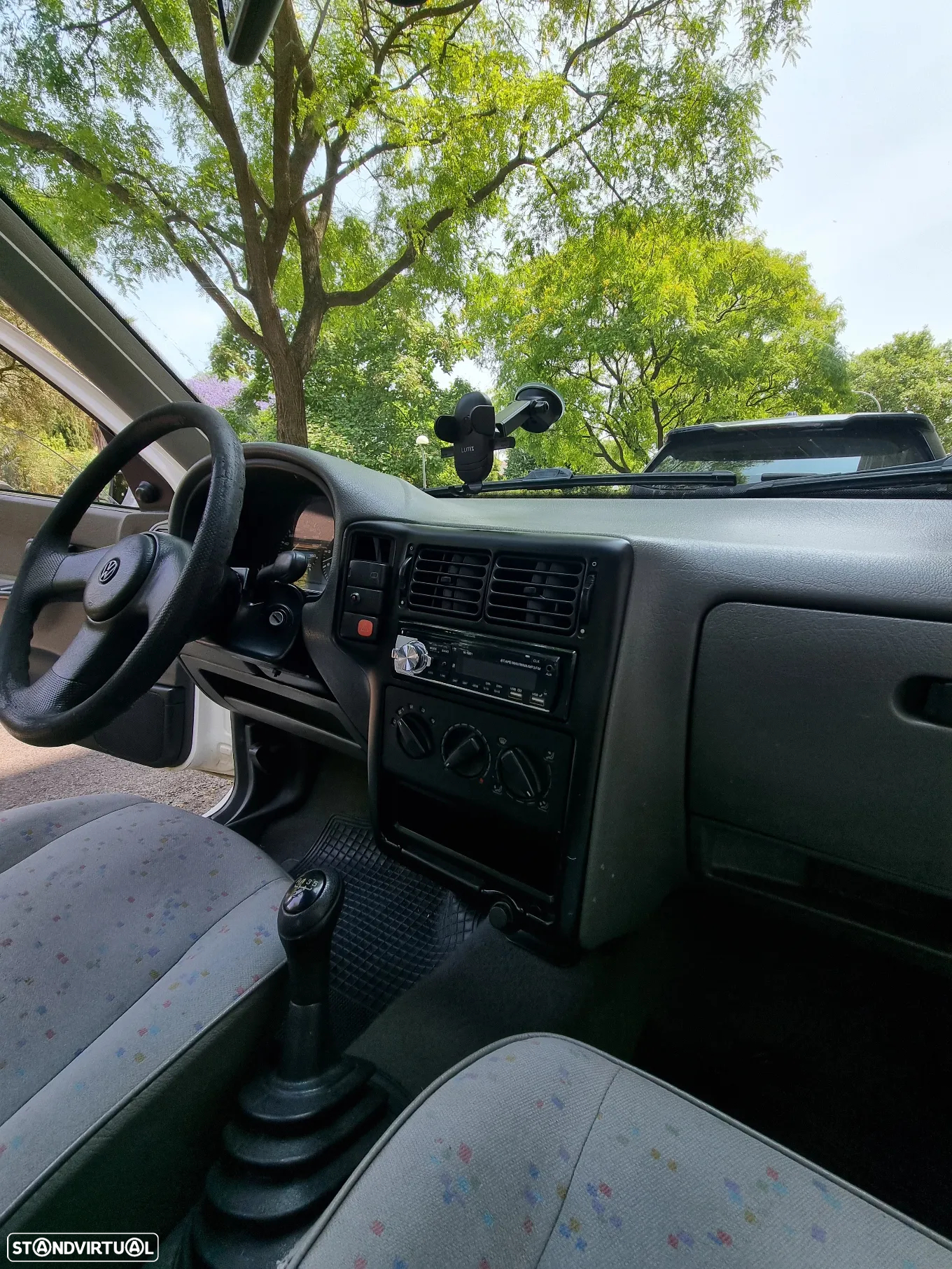 VW Caddy 1.4i - 17