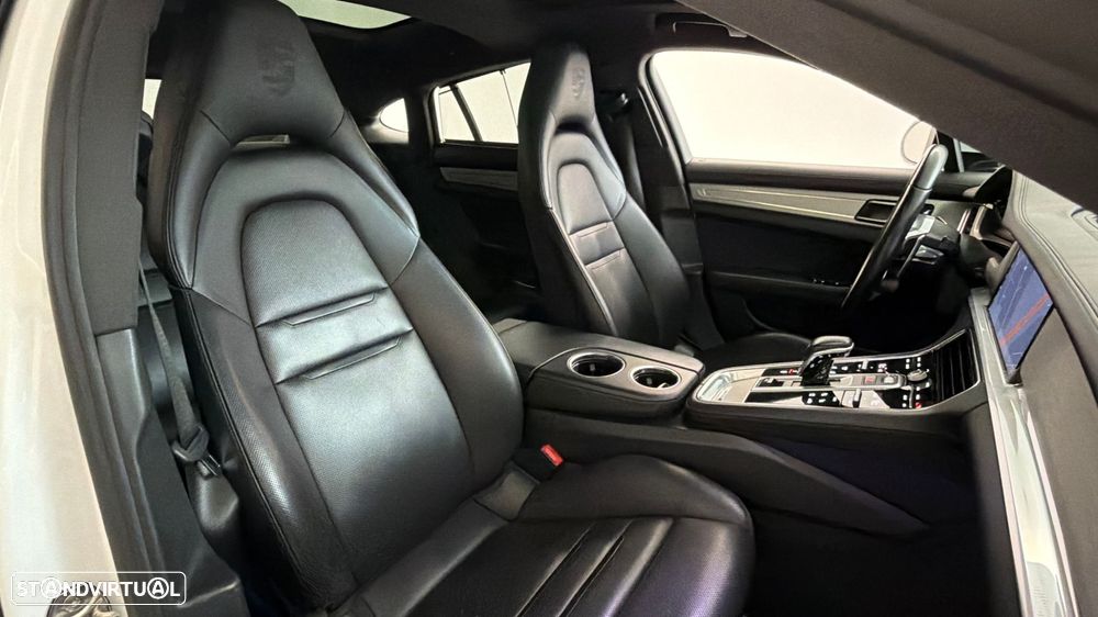 Porsche Panamera 4 S - 15
