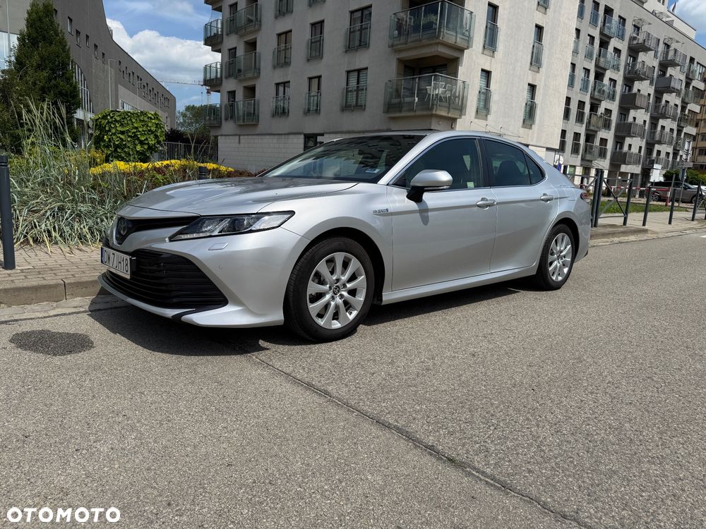 Toyota Camry 2.5 Hybrid Executive CVT - 2