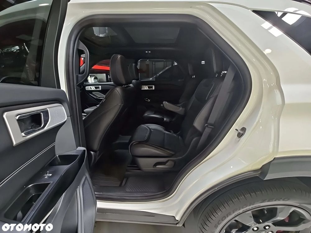Ford Explorer ver-3-0-ecoboost-phev-4wd-st--line - 10
