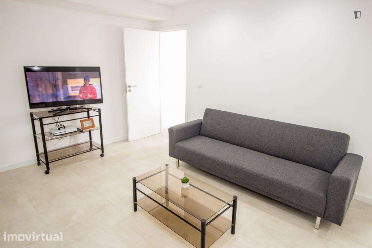 Quarto - localizado em Póvoa de Varzim Porto - Grande imagem: 3/20