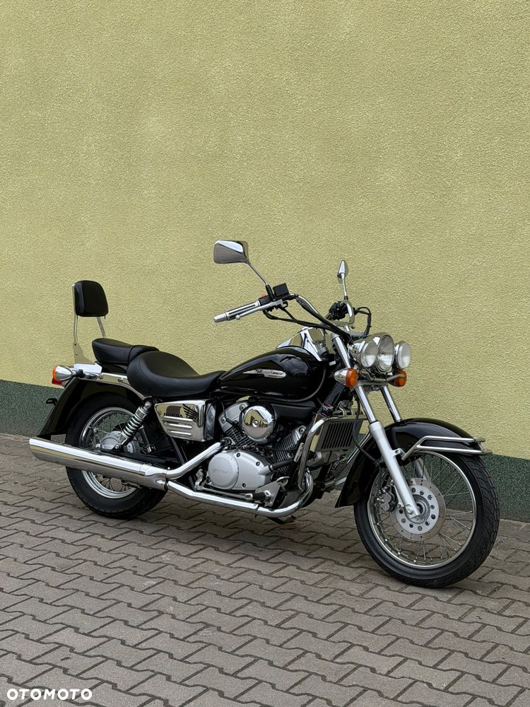 Honda Shadow - 1