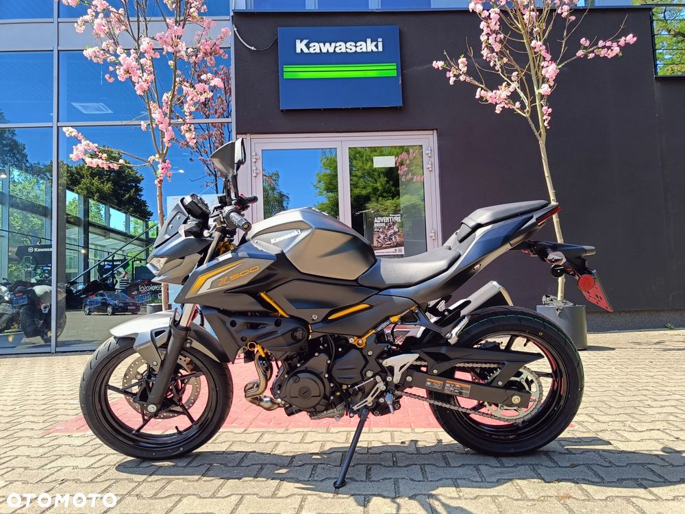 Kawasaki Z - 6