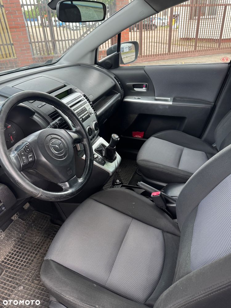 Mazda 5 - 10