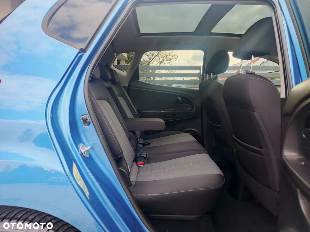 Kia Venga 1.6 CRDi 128 Business Line - 23