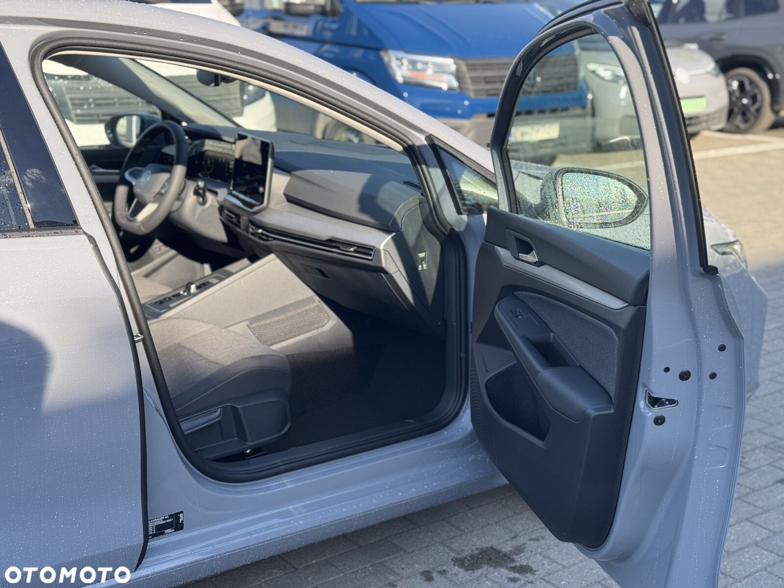 Volkswagen Golf - 28