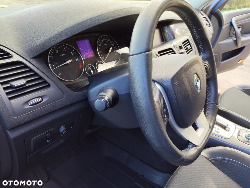 Renault Laguna 2.0 T Bose Edition - 13