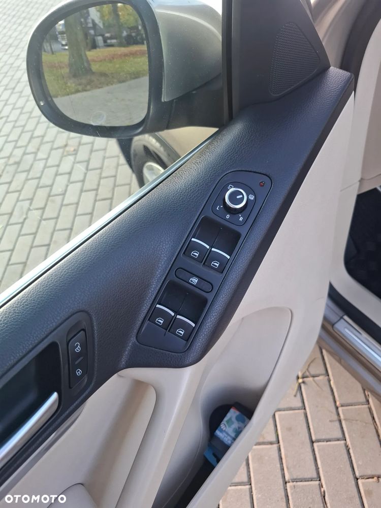 Volkswagen Tiguan - 21