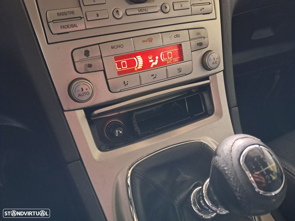 Ford S-Max 1.8 TDCi Titanium 7L - 8