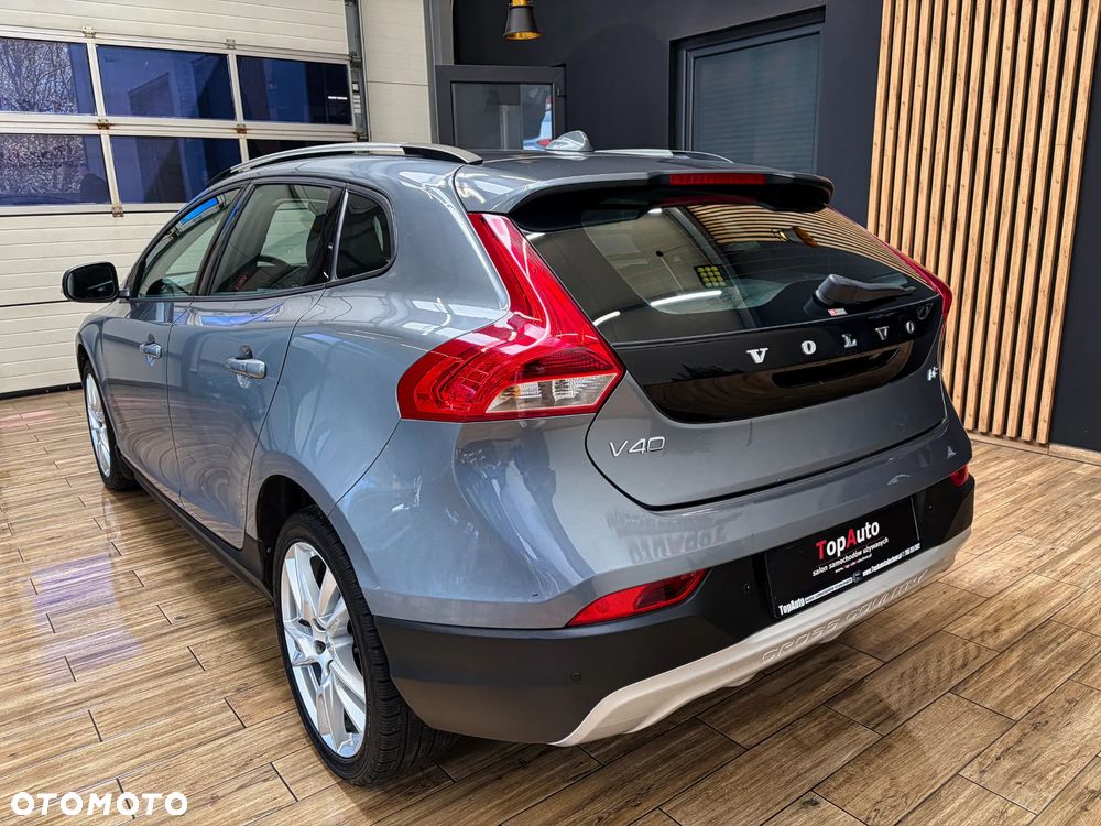 Volvo V40 Cross Country D2 Geartronic Momentum - 10