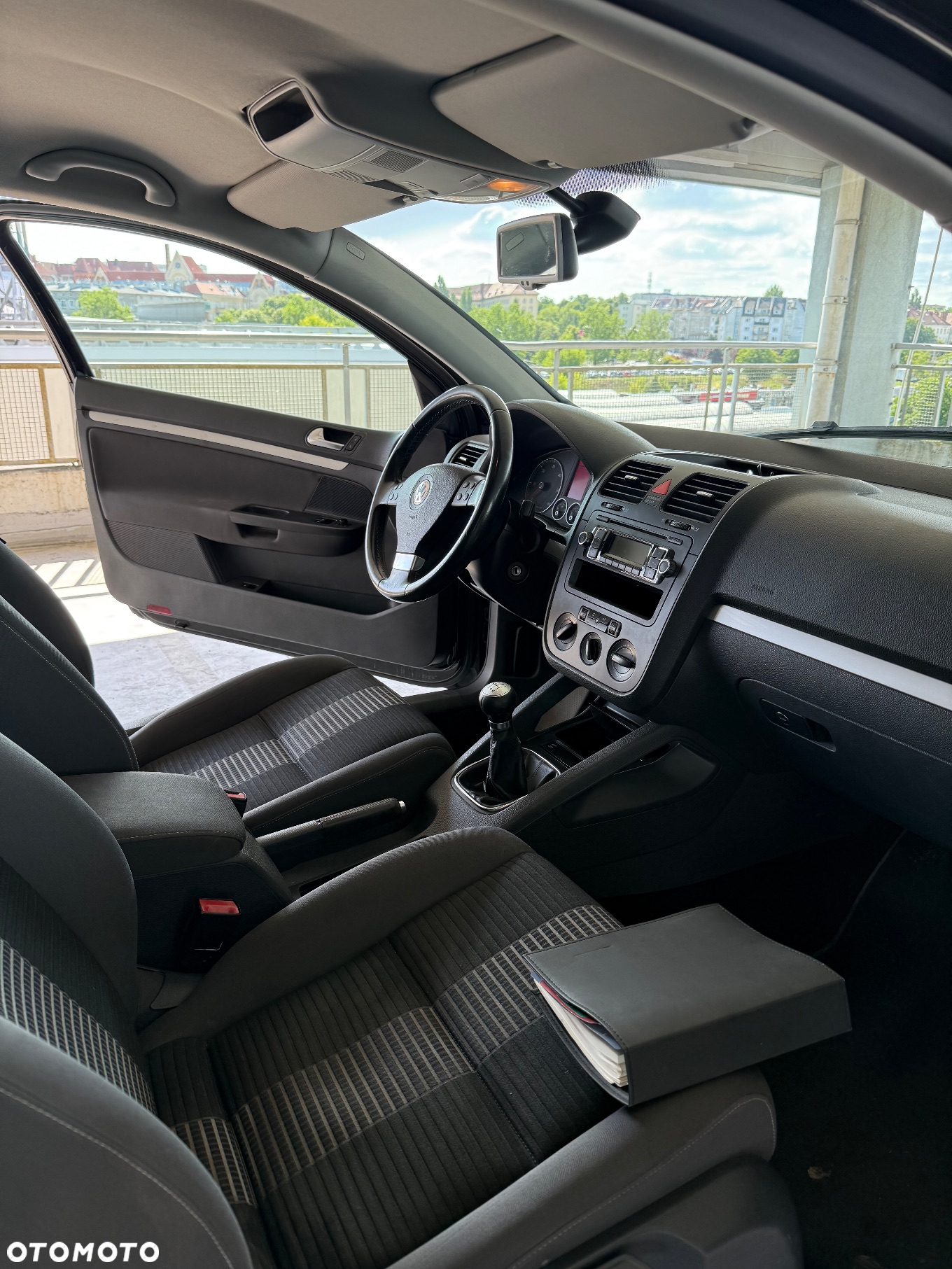 Volkswagen Golf V 2.0 TDI Sportline - 3