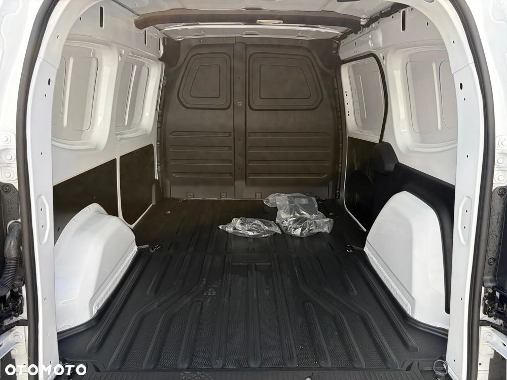Renault Kangoo Van - 23